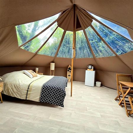 Bed and Breakfast Les Nuits De Cassiopee Sorde-lʼAbbaye Exterior foto