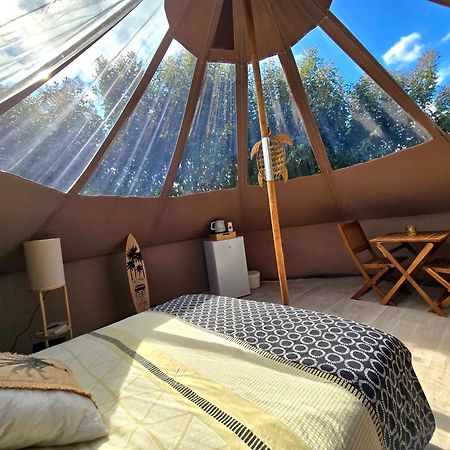 Bed and Breakfast Les Nuits De Cassiopee Sorde-lʼAbbaye Exterior foto