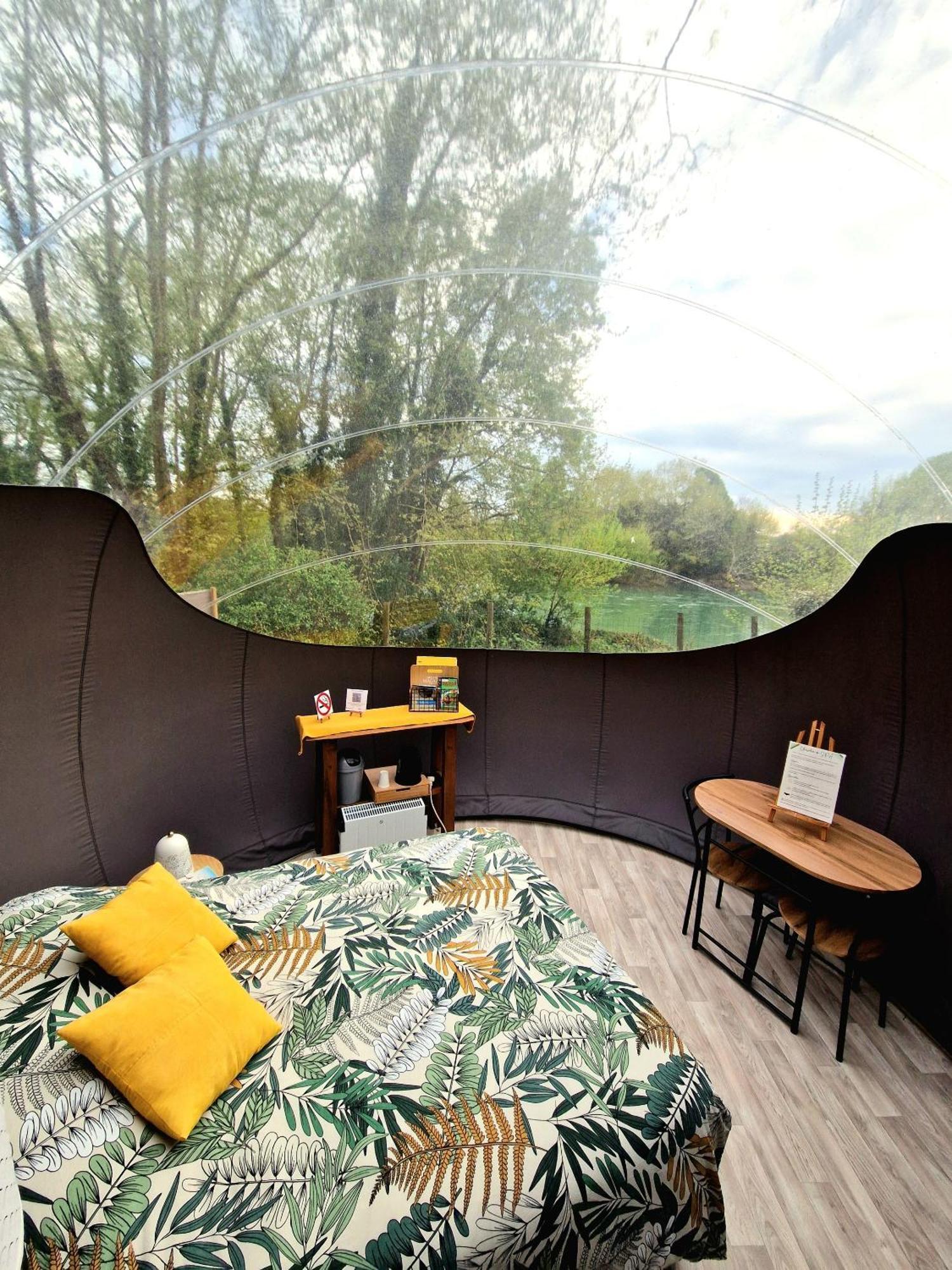 Bed and Breakfast Les Nuits De Cassiopee Sorde-lʼAbbaye Zimmer foto