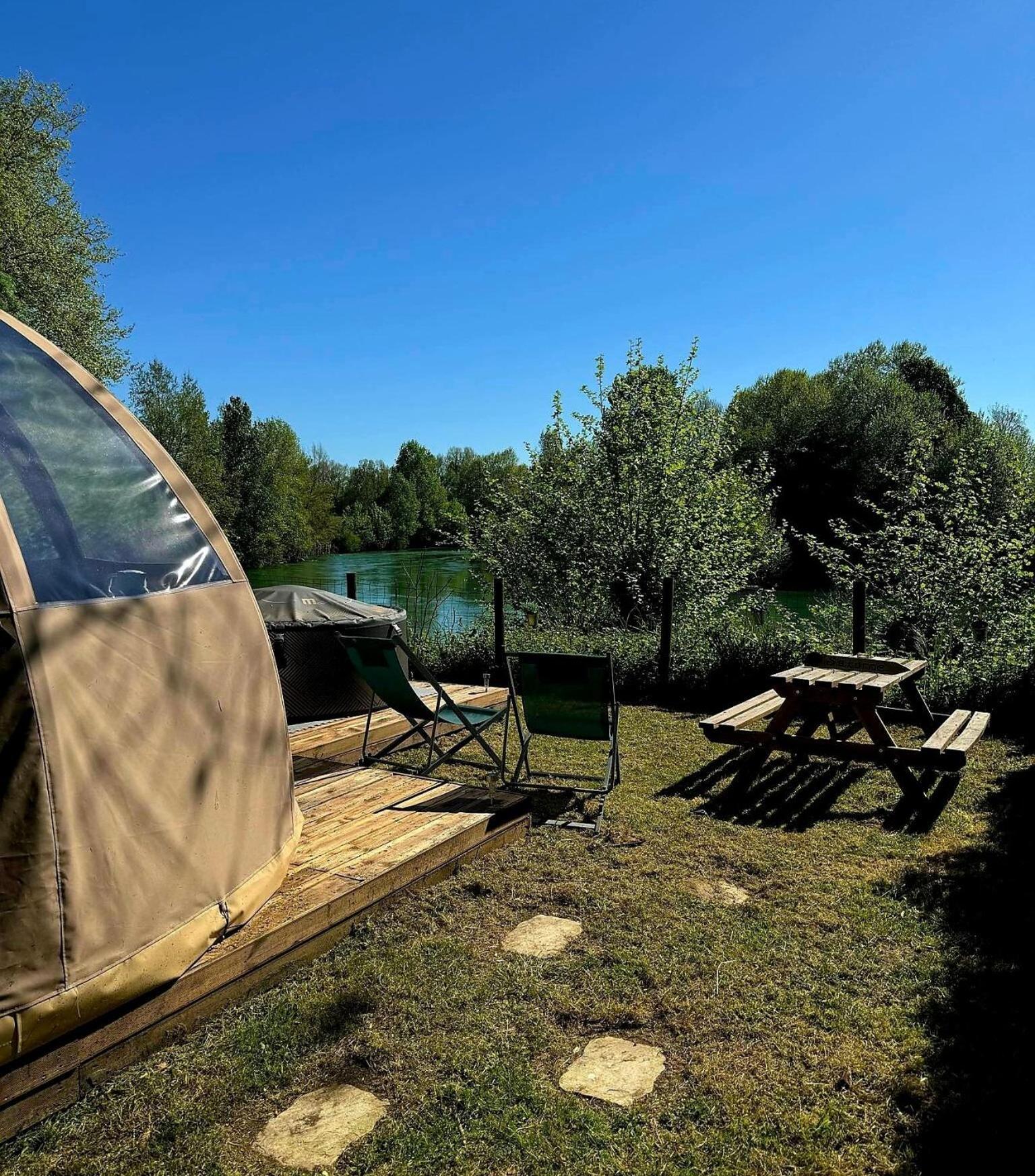 Bed and Breakfast Les Nuits De Cassiopee Sorde-lʼAbbaye Zimmer foto