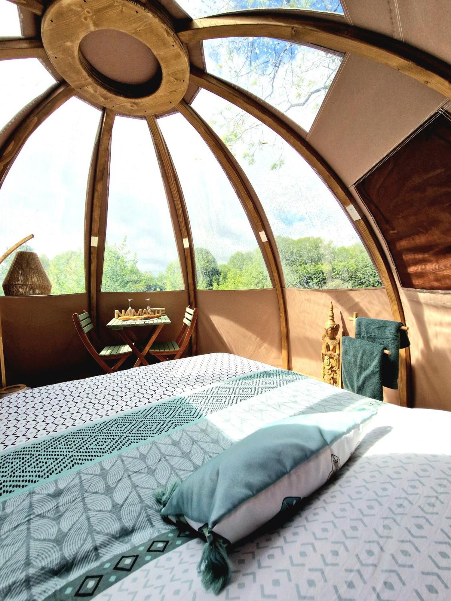 Bed and Breakfast Les Nuits De Cassiopee Sorde-lʼAbbaye Zimmer foto